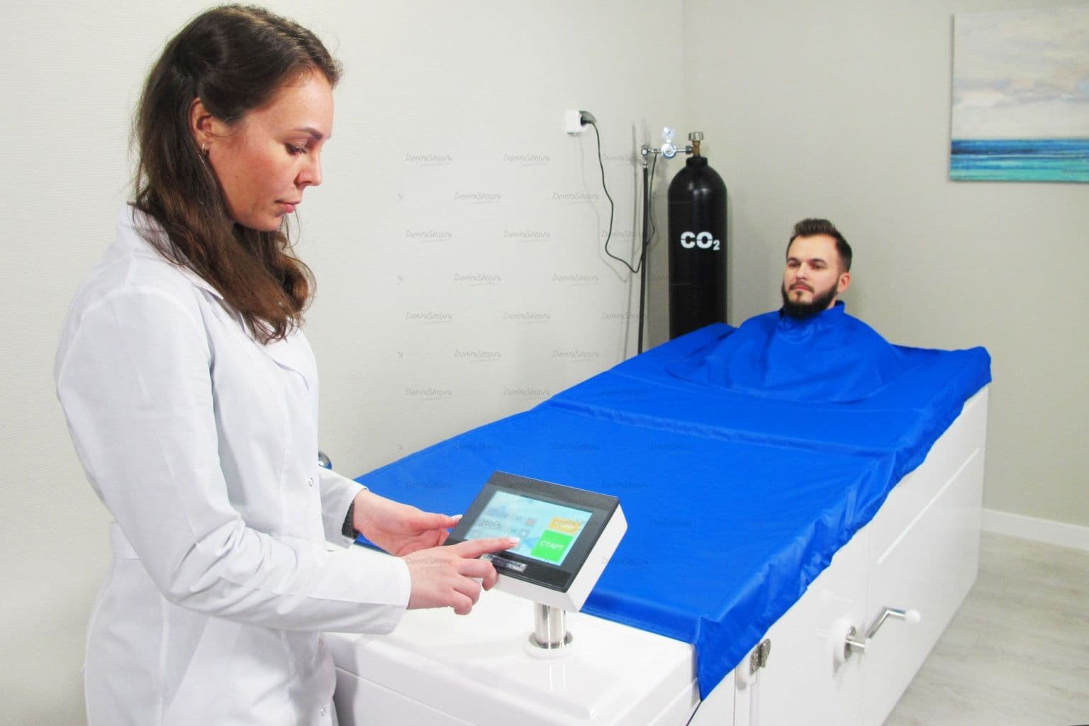 Пароуглекислая ванна «Оккервиль Комби» (с дверцей)  Physiotechnica