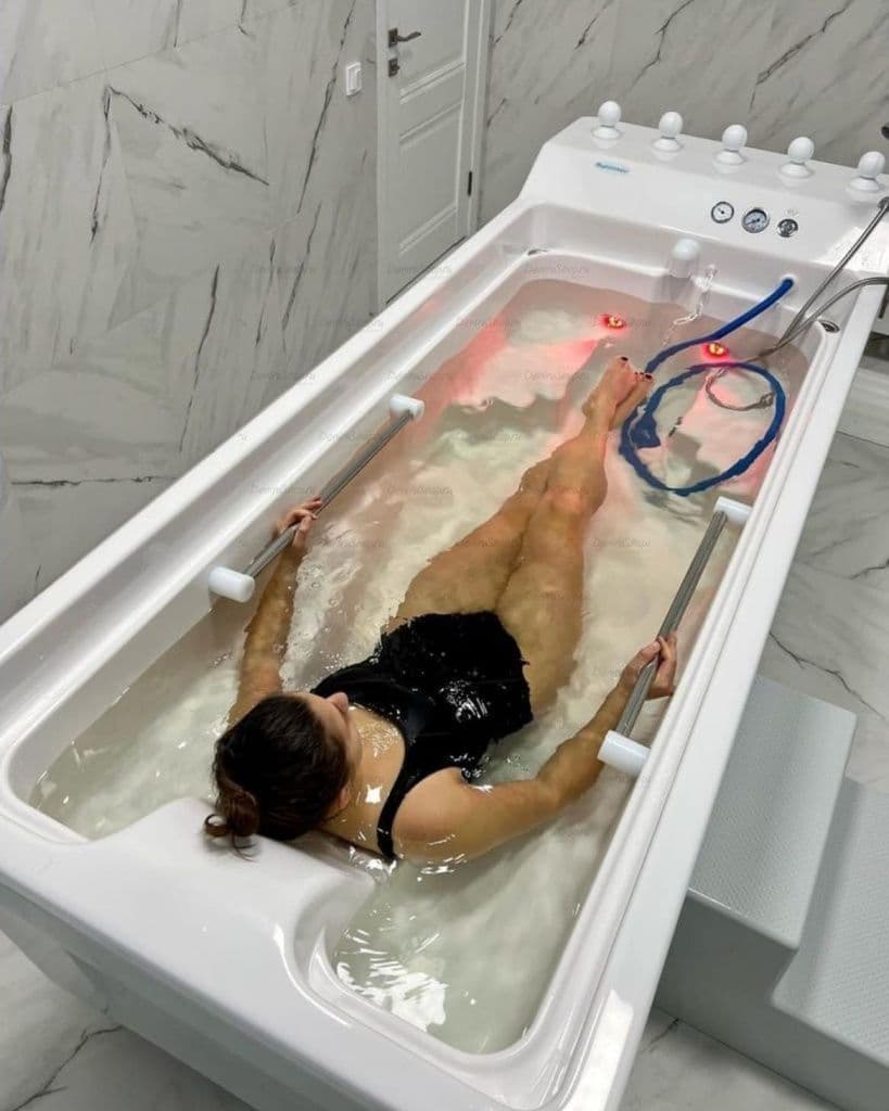 Ванна водолечебная «Гольфстрим» для подводного душ-массажа  Physiotechnica