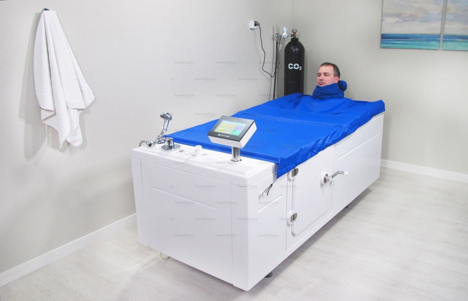 Пароуглекислая ванна «Оккервиль Комби» (с дверцей)  Physiotechnica