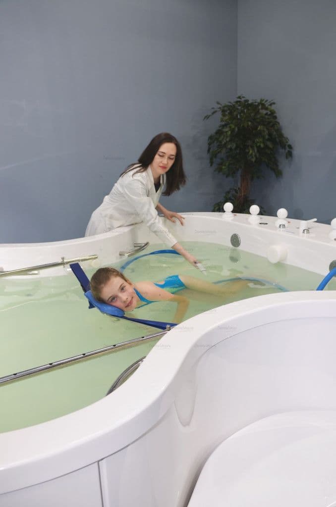 Ванна водолечебная «Хаббарда» для подводного душ-массажа  Physiotechnica